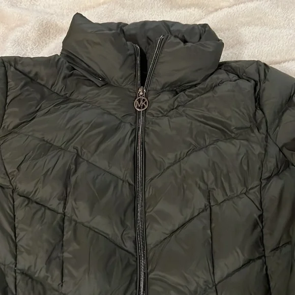 Michael Kors Dark Green Packable Down Fill Puffer Long Jacket - Picture 4 of 6